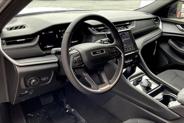 New 2026 Jeep Grand Cherokee Laredo X AWD/4WD image 6
