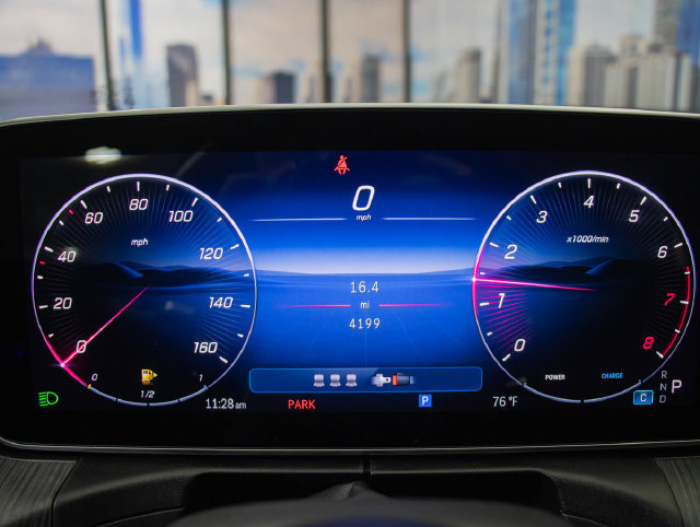 Certified 2025 Mercedes-Benz C 300 4MATIC Sedan image 18