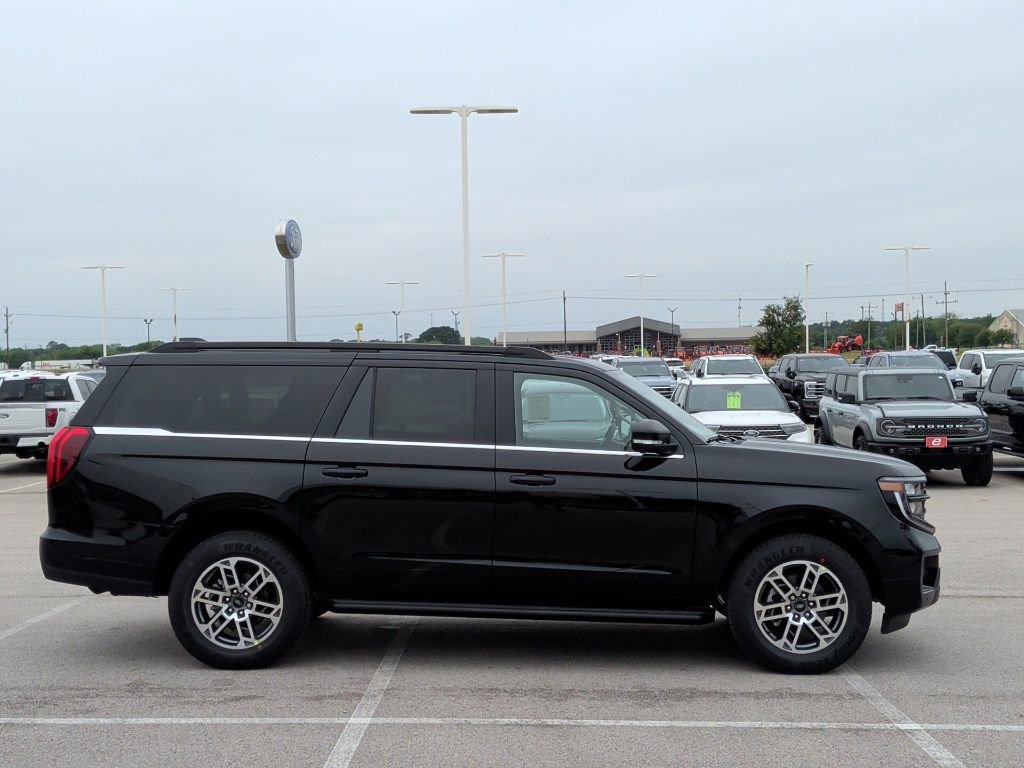 New 2026 Ford Expedition Max Active RWD image 9