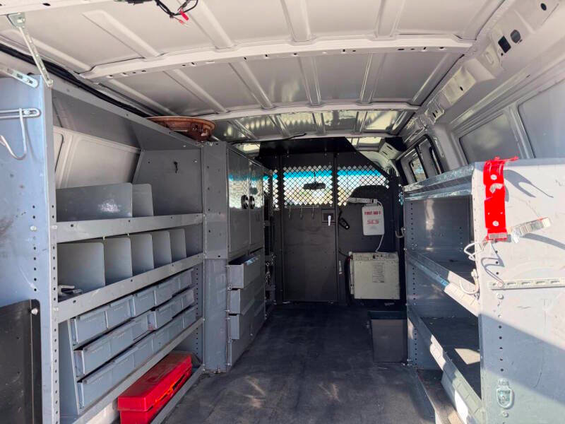 Used 2007 Ford E-250 and Econoline 250 RWD image 15