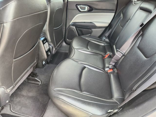 Used 2025 Jeep Compass Limited image 30