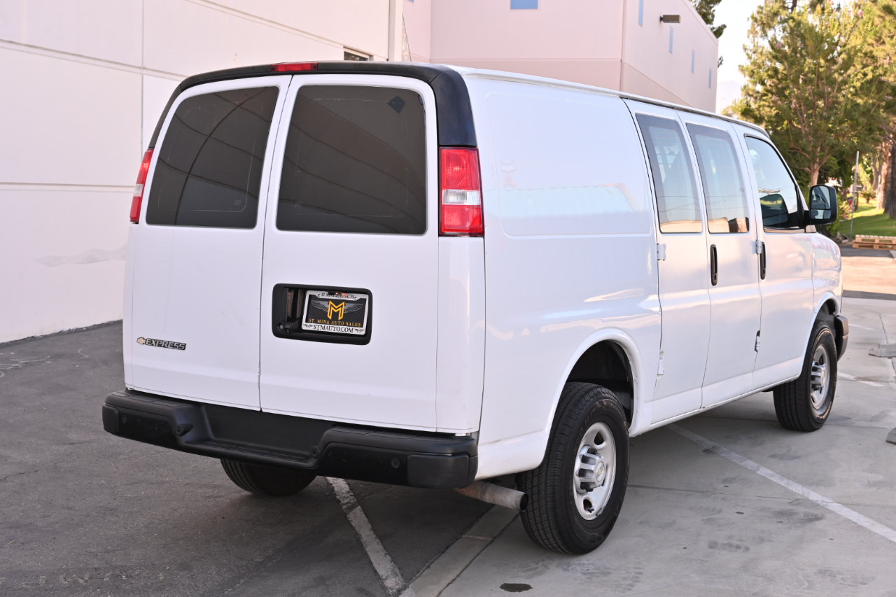 Used 2022 Chevrolet Express 2500 w/ Driver Convenience Package RWD image 6