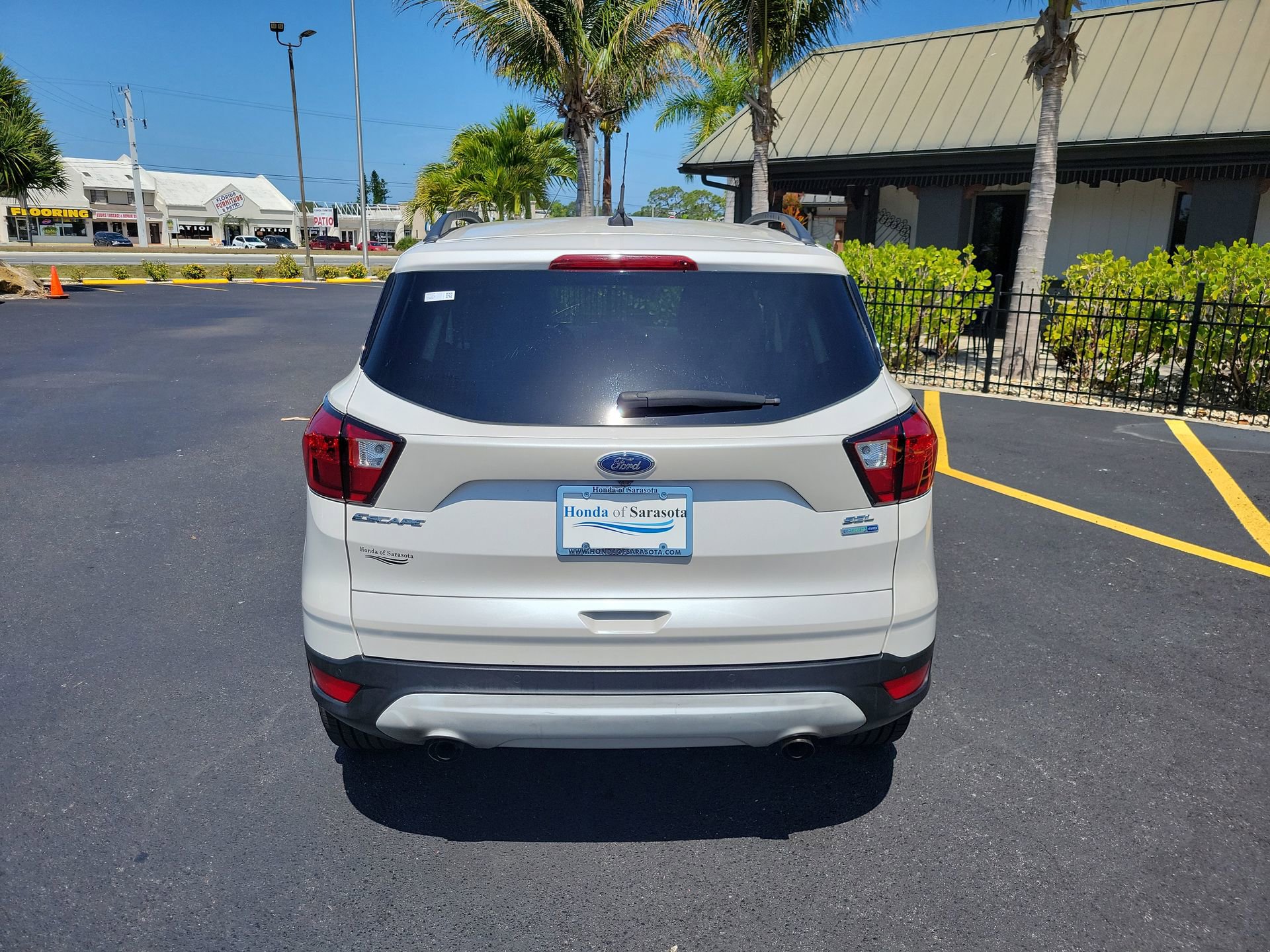 Used 2019 Ford Escape SEL AWD/4WD image 7