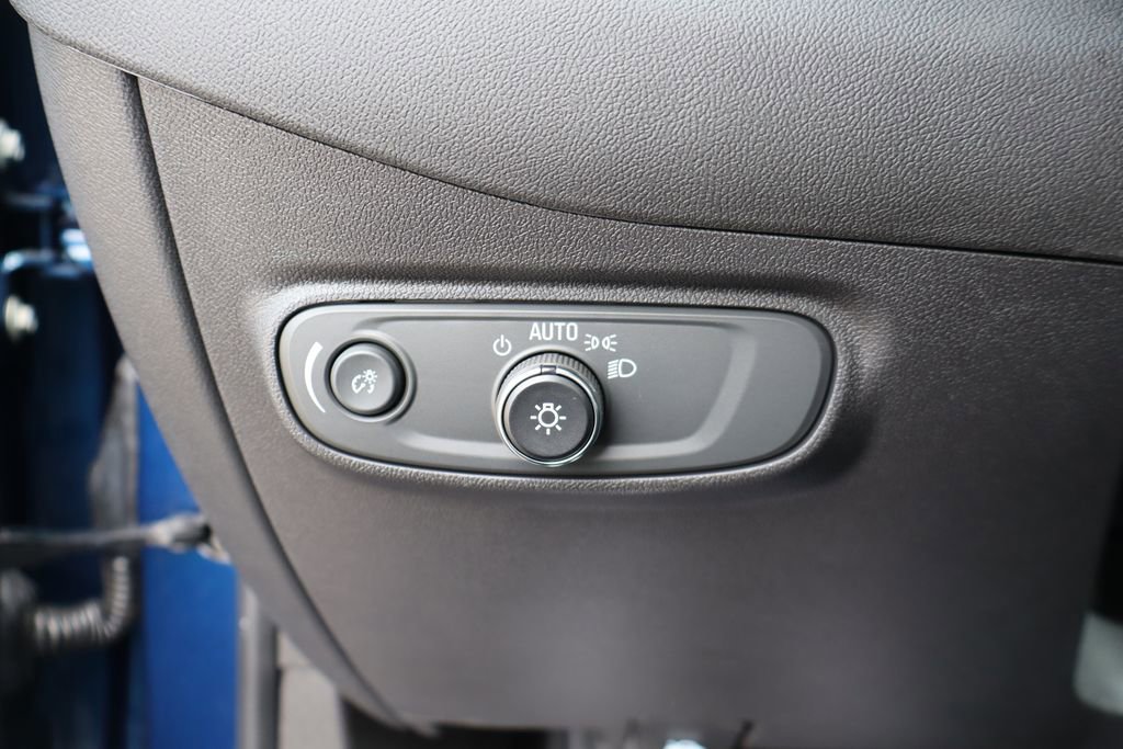 Used 2023 Chevrolet Equinox RS w/ LPO, Floor Liner Package image 14