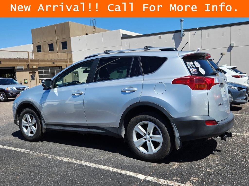 Used 2014 Toyota RAV4 XLE AWD/4WD image 5