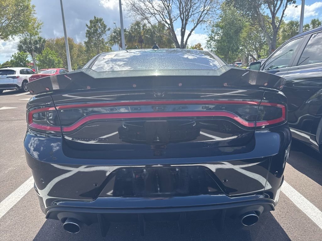 Used 2023 Dodge Charger R/T w/ Blacktop Package image 5