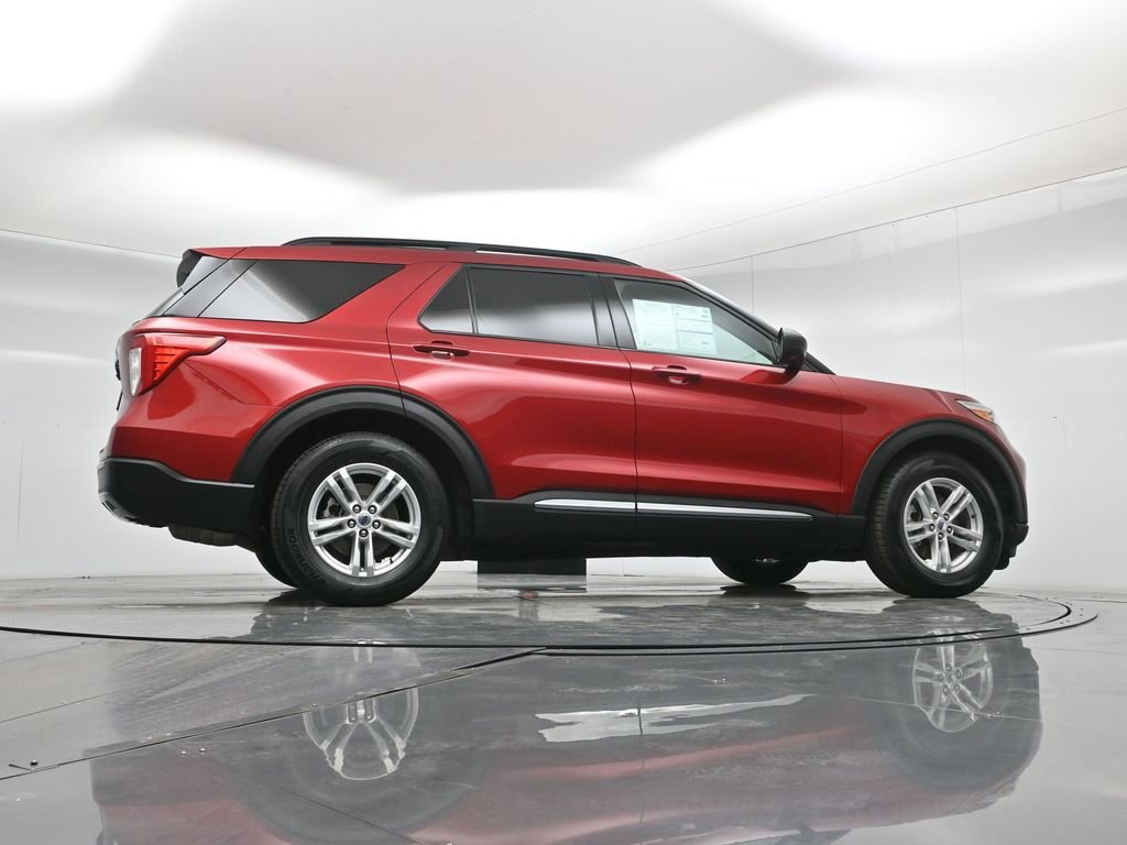 Certified 2021 Ford Explorer XLT image 48