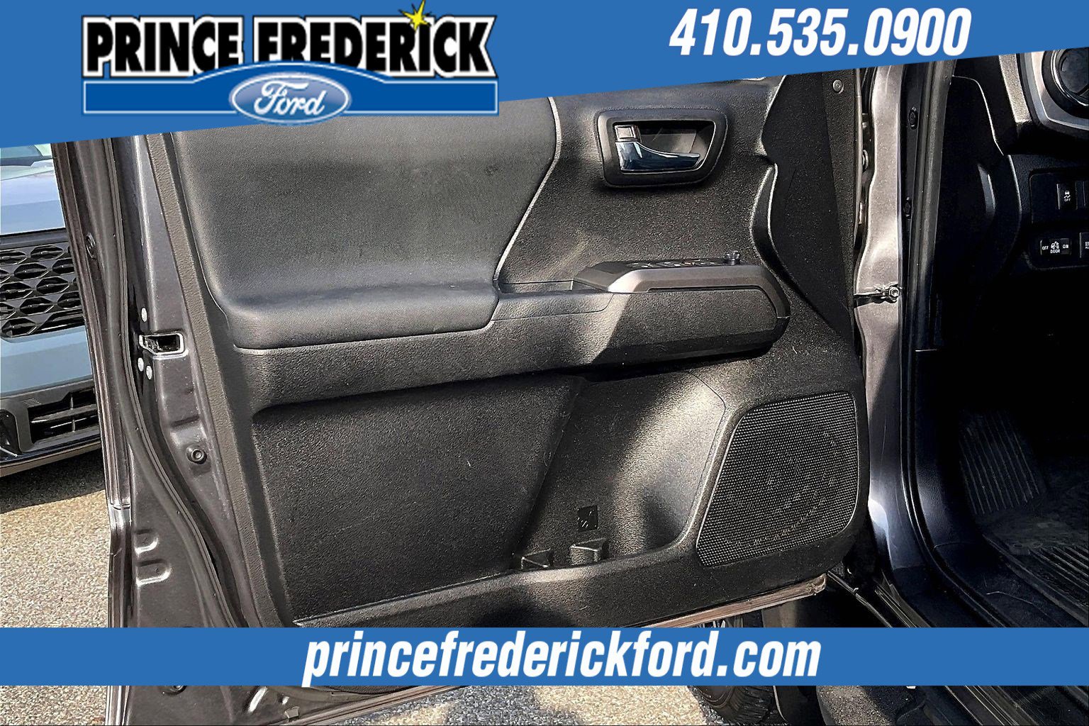 Used 2022 Toyota Tacoma TRD Sport w/ Technology Package image 22