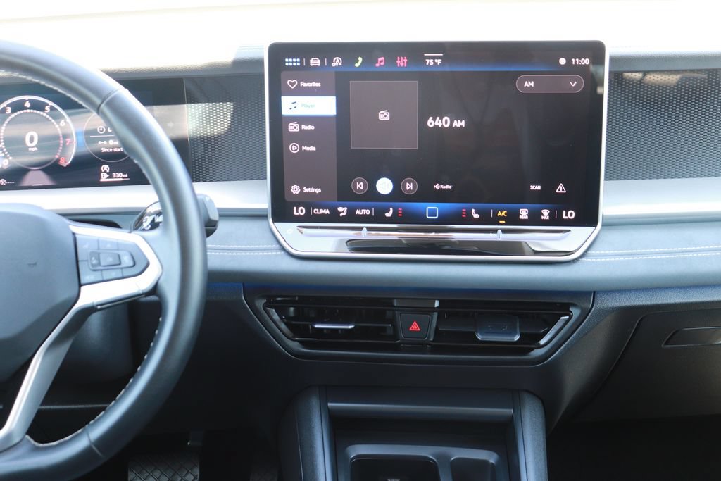 Used 2026 Volkswagen Tiguan SE FWD image 14