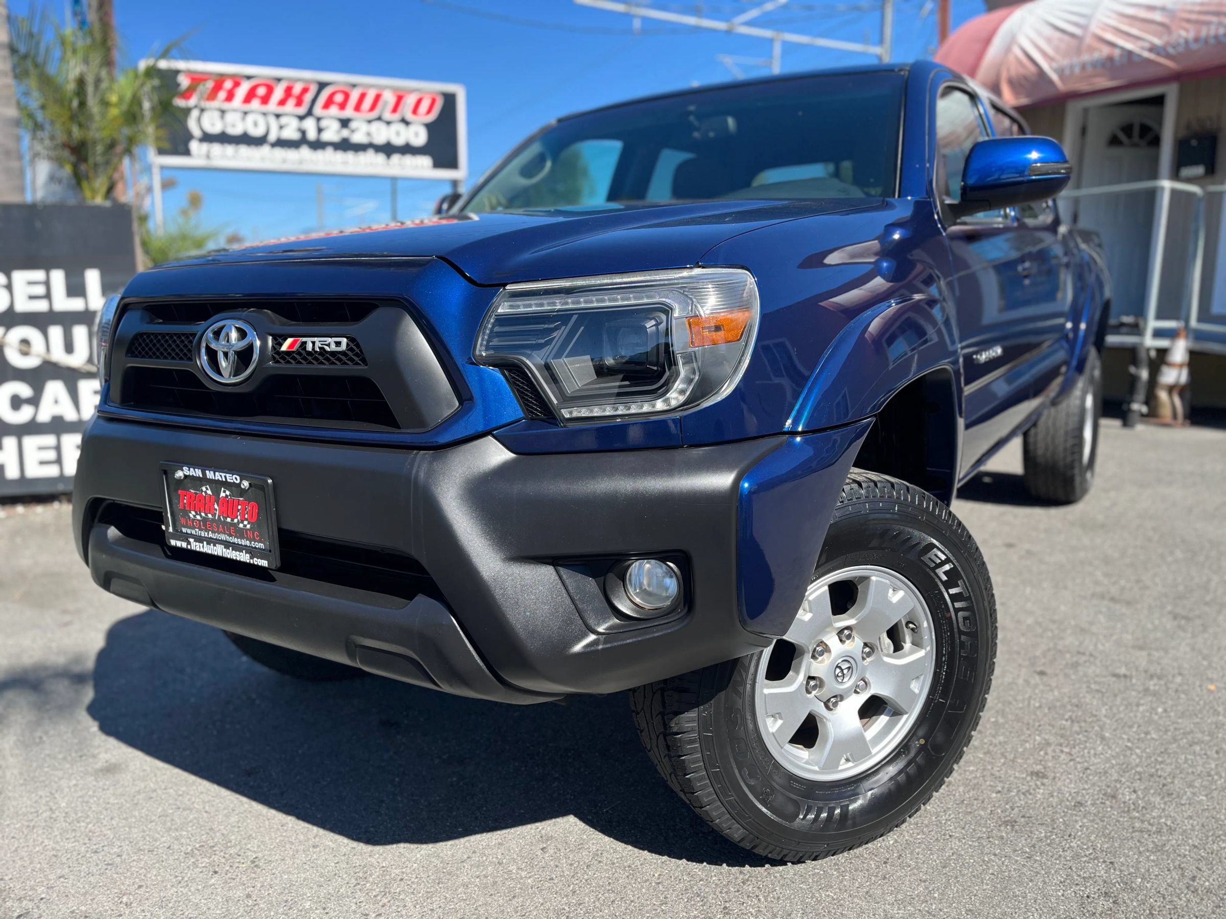 Used 2014 Toyota Tacoma PreRunner RWD image 3