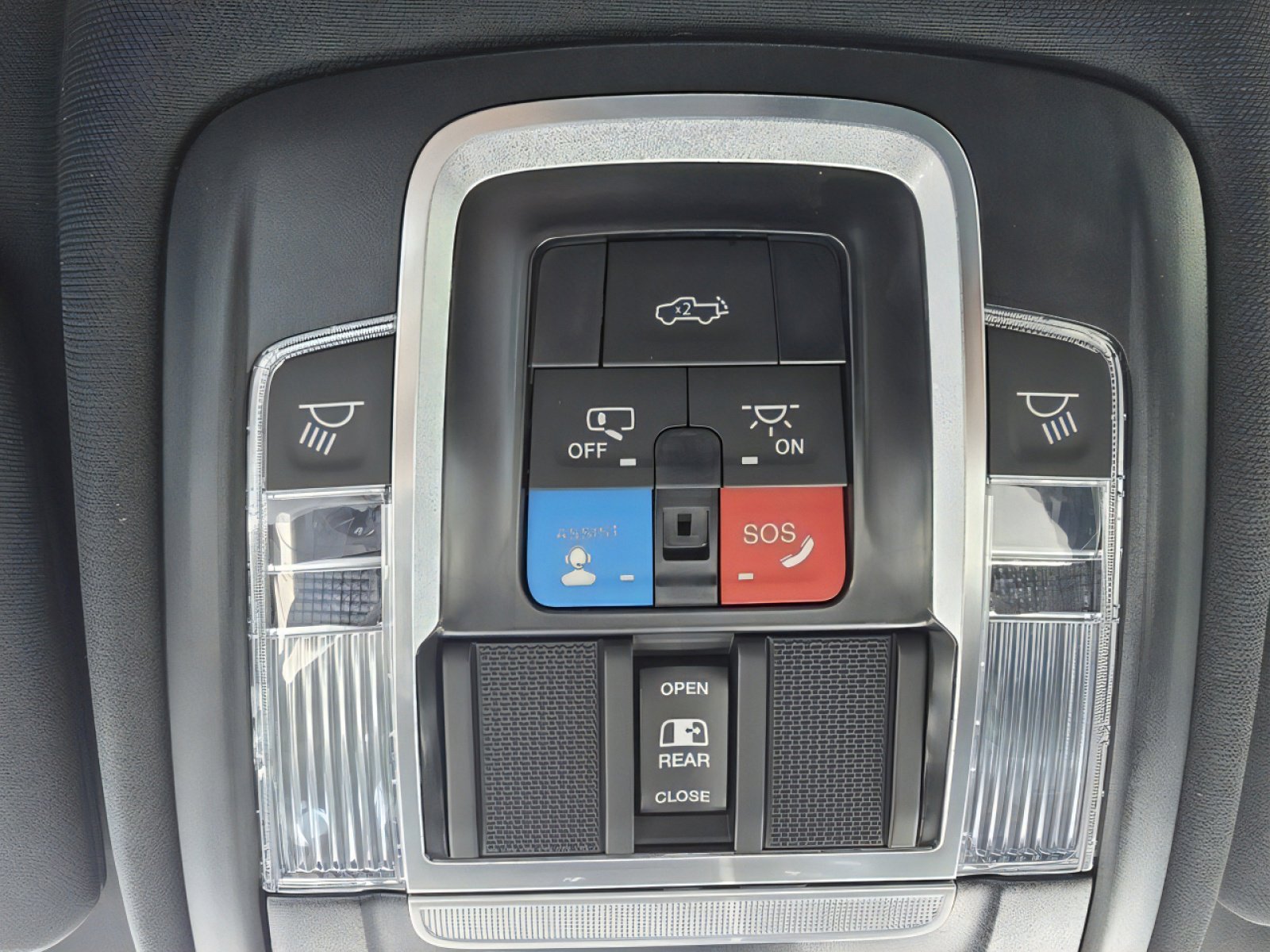 New 2025 RAM 2500 Limited image 35