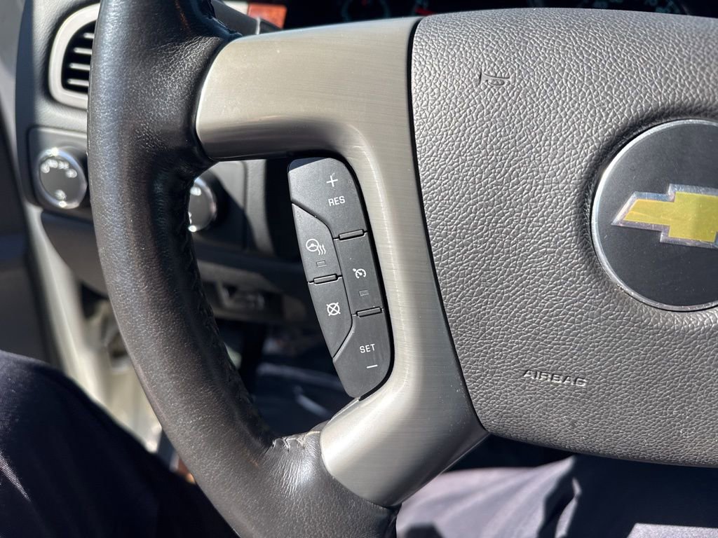 Used 2012 Chevrolet Avalanche LTZ image 11