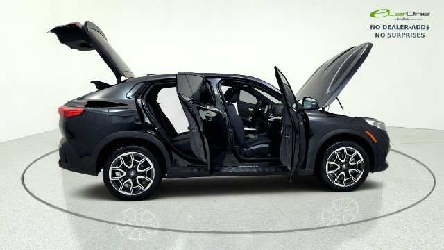Used 2026 BMW X2 xDrive28i AWD/4WD image 21
