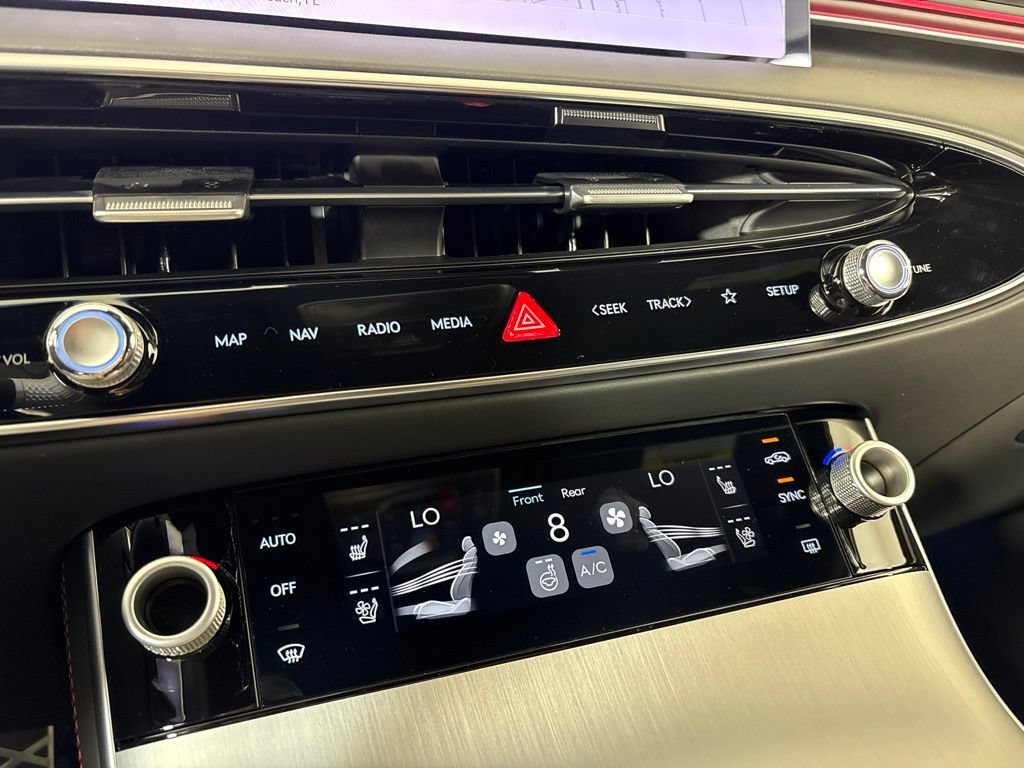 New 2027 Genesis GV70 2.5T Sport Prestige AWD/4WD image 37