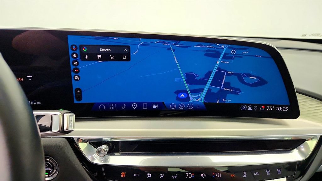 Used 2025 Cadillac Lyriq Luxury RWD image 18