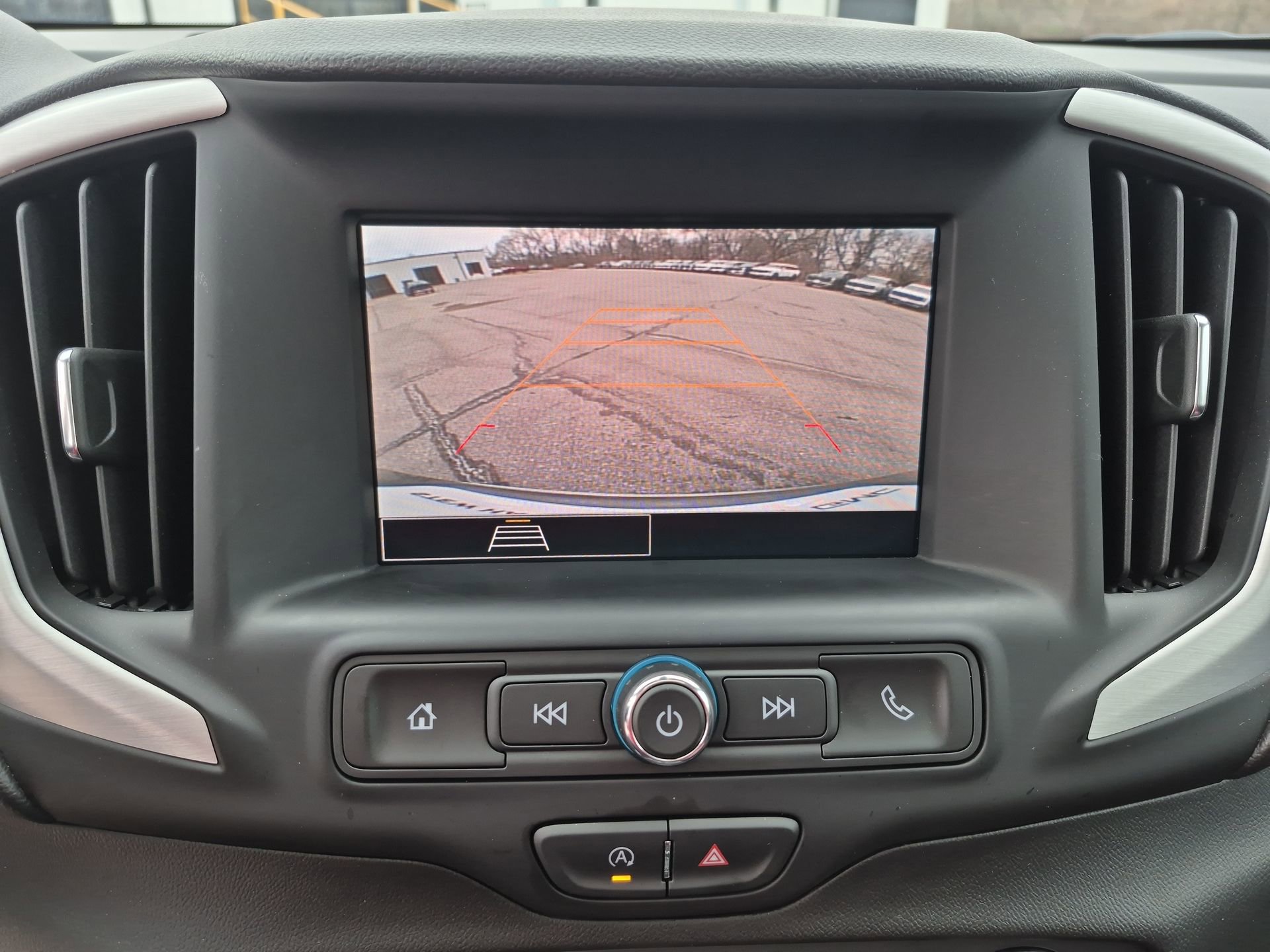 Certified 2023 GMC Terrain SLE w/ Driver Convenience Package image 15