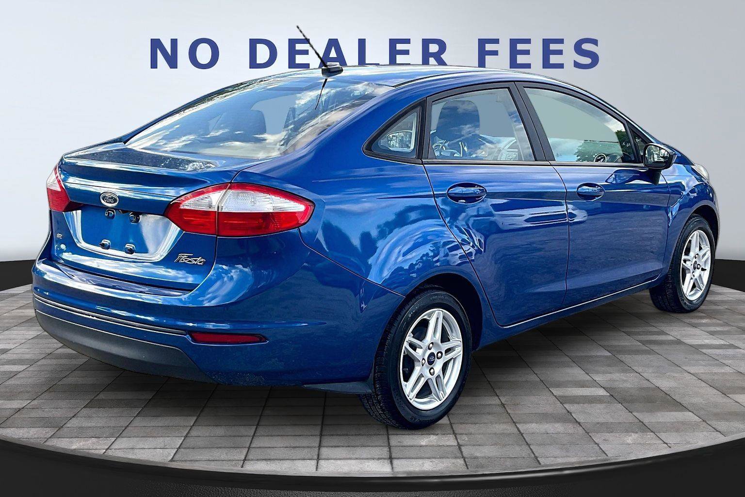 Used 2018 Ford Fiesta SE image 6