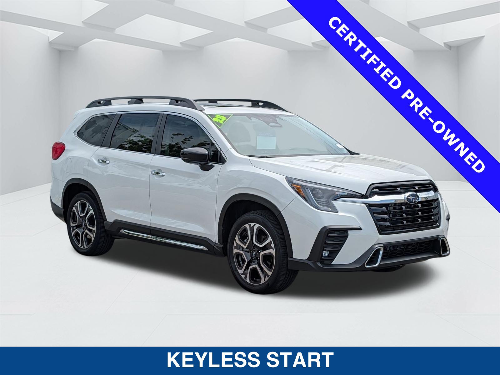 Used 2025 Subaru Ascent Touring AWD/4WD image 3