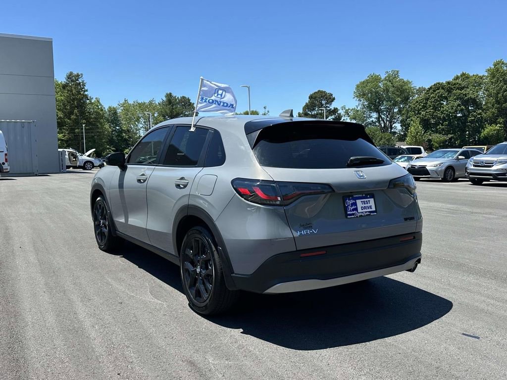 Certified 2025 Honda HR-V Sport image 24