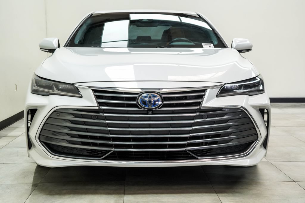 Used 2019 Toyota Avalon Limited w/ Advanced Safety Package FWD image 6