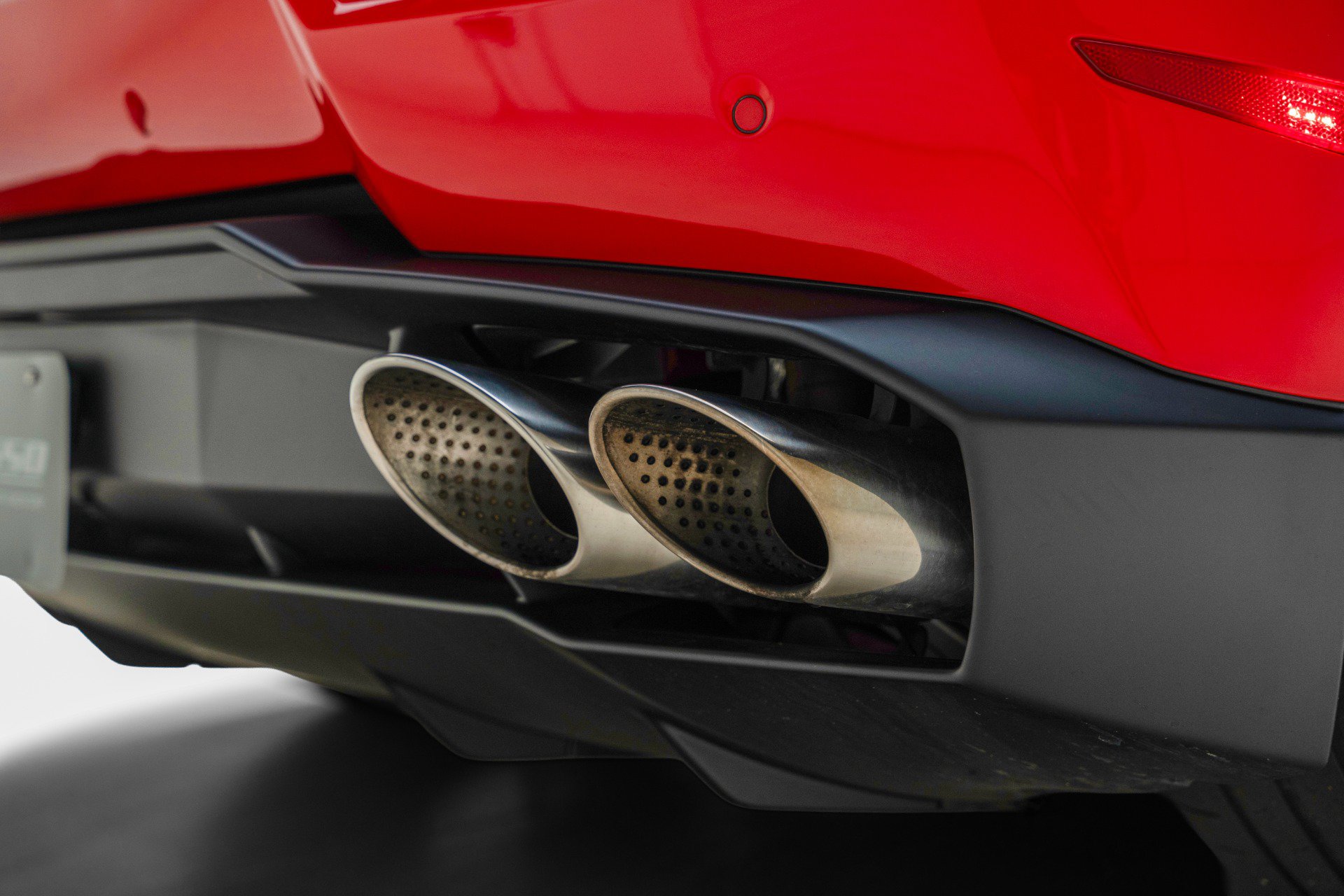 Used 2016 Lamborghini Huracan LP 580-2 RWD image 19