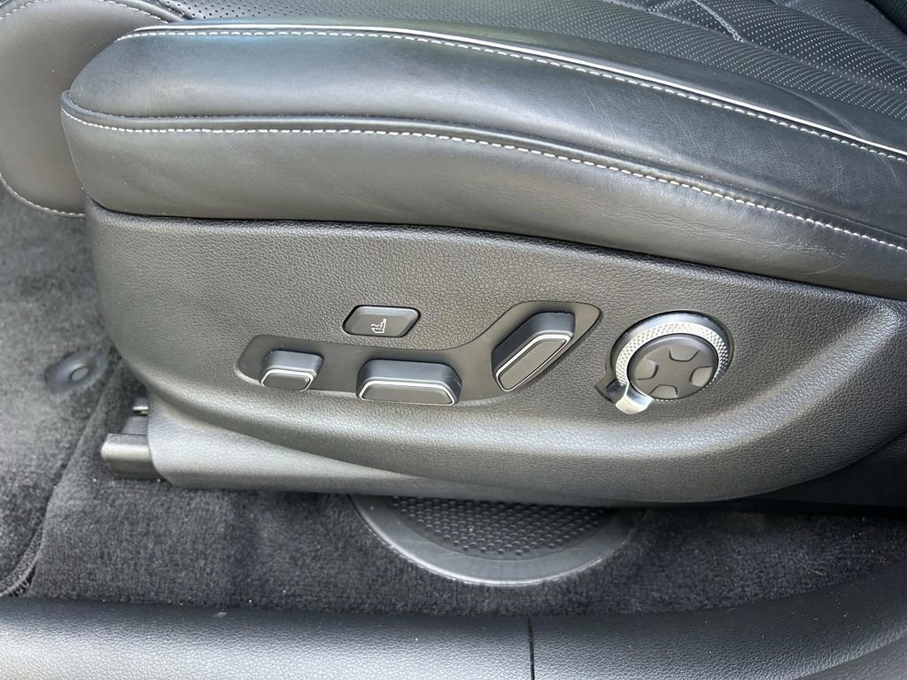 Used 2025 Genesis GV80 3.5T Prestige image 22