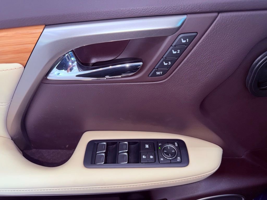 Used 2018 Lexus RX 350L FWD image 20