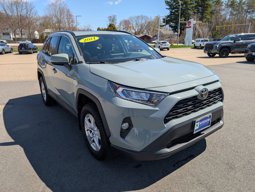 Used 2021 Toyota RAV4 XLE w/ Convenience Package AWD/4WD image 7