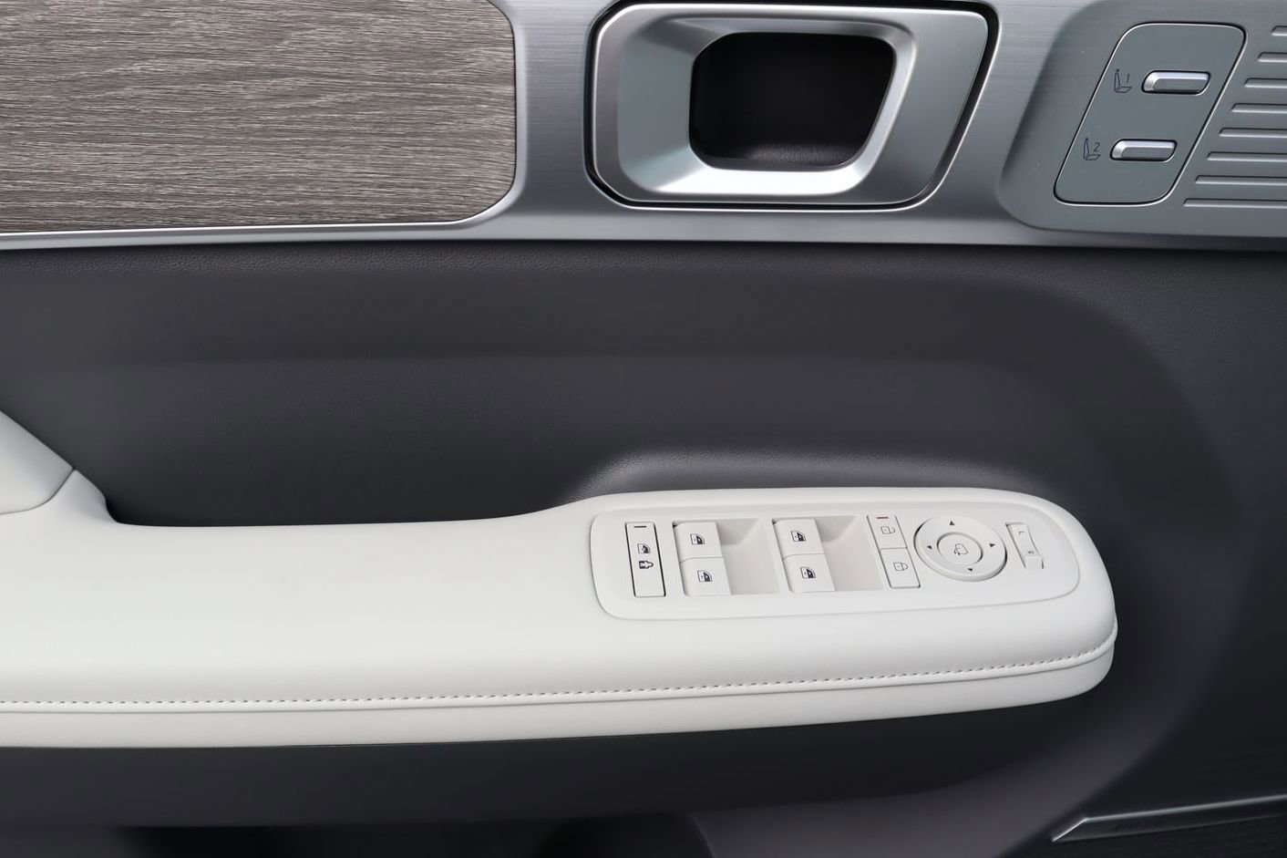 New 2025 Hyundai Santa Fe Calligraphy image 23