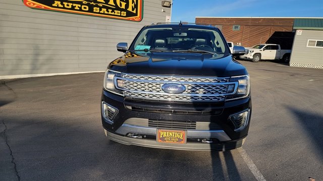 Used 2019 Ford Expedition Platinum image 2