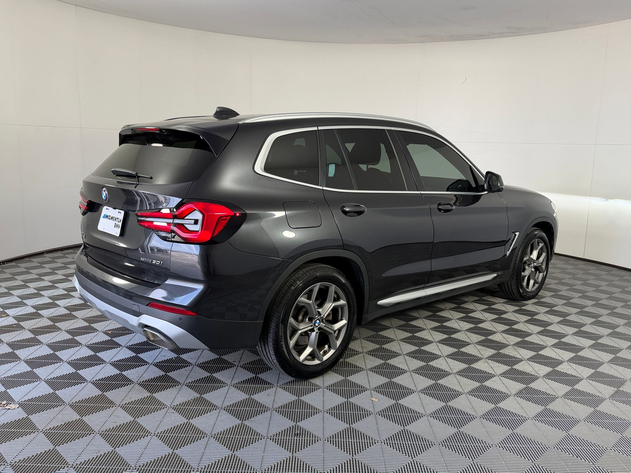 Used 2023 BMW X3 sDrive30i w/ Premium Package RWD image 9