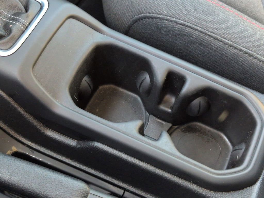 Used 2025 Jeep Wrangler Unlimited Rubicon w/ Convenience Group image 24