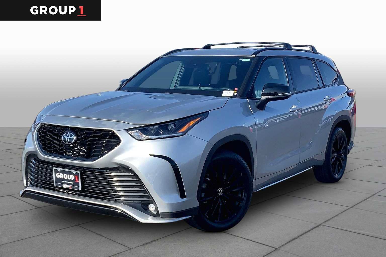 Used 2023 Toyota Highlander XSE FWD image 1