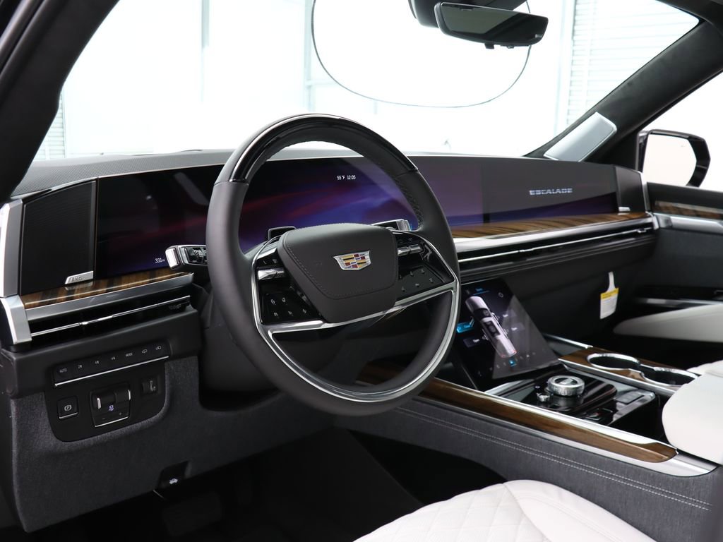 Used 2026 Cadillac Escalade Platinum Sport image 16
