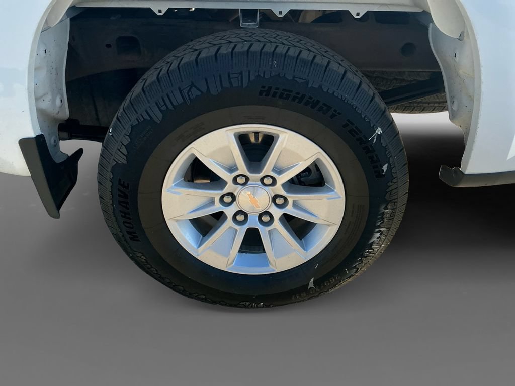 Used 2025 Chevrolet Silverado 1500 LT AWD/4WD image 14