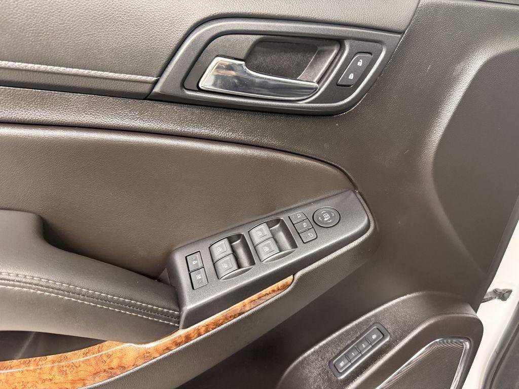 Used 2019 Chevrolet Suburban Premier AWD/4WD image 27