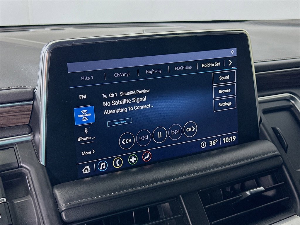 Used 2021 Chevrolet Suburban LT image 31