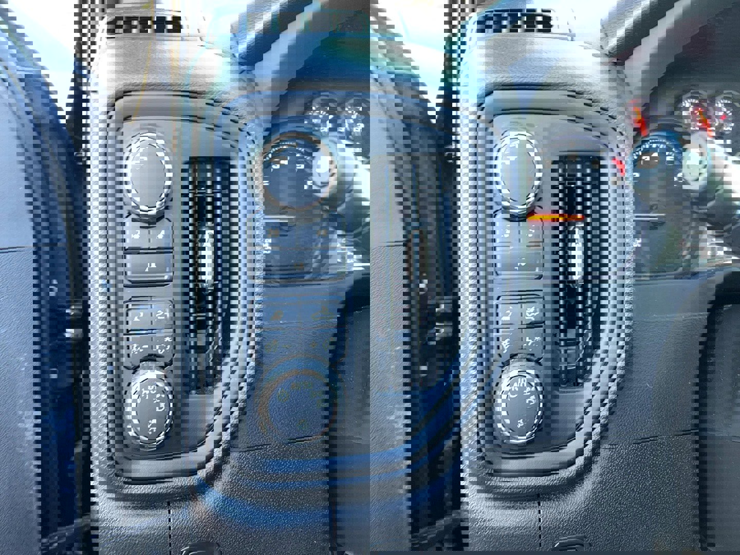 Used 2025 Chevrolet Silverado 2500 Custom w/ Custom Value Package image 17