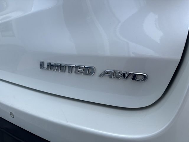 Used 2019 Toyota Highlander Limited Platinum AWD/4WD image 10