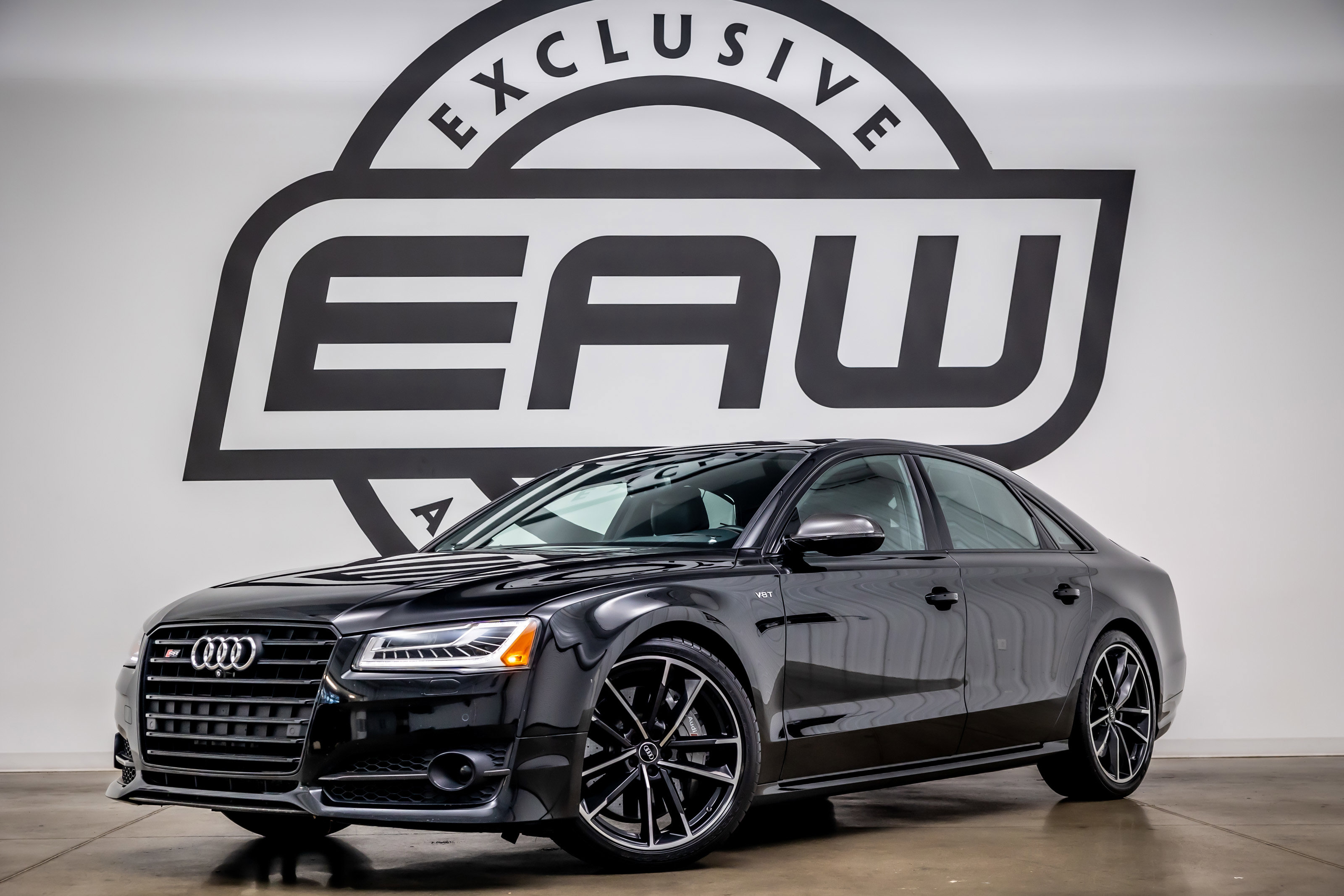 Used 2017 Audi S8 Plus AWD/4WD image 1
