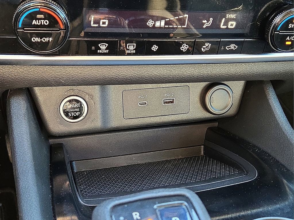 Used 2021 Nissan Rogue SV image 29