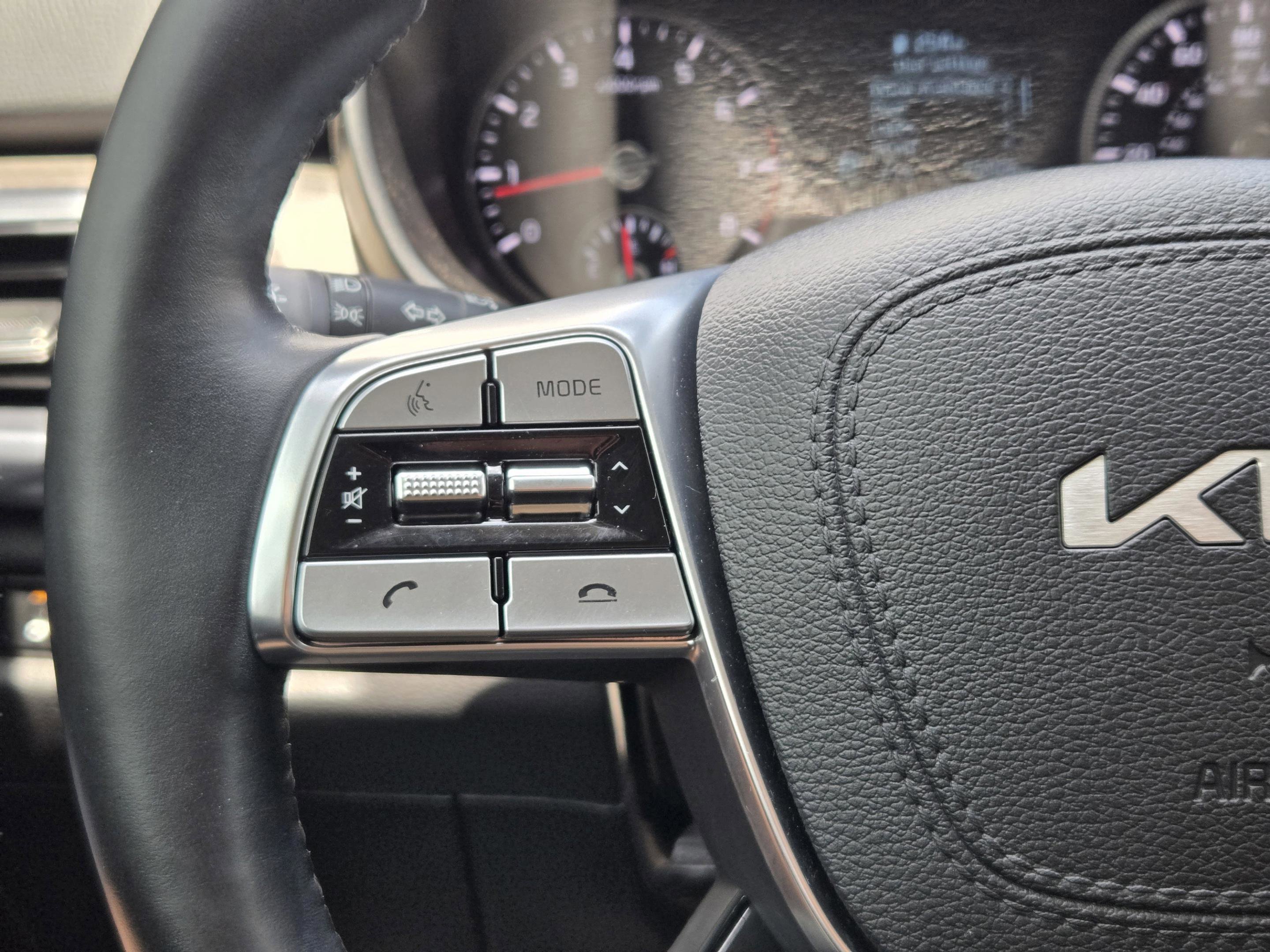 Used 2022 Kia Telluride EX w/ EX Premium Package AWD/4WD image 27