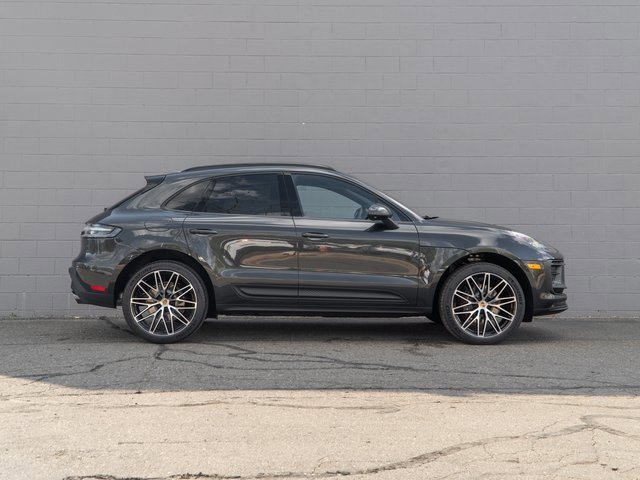 New 2026 Porsche Macan image 8