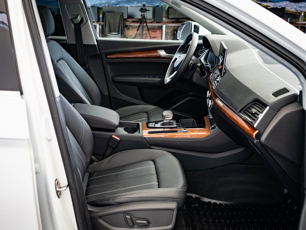 Certified 2023 Audi Q5 2.0T Premium Plus w/ Premium Plus Package image 23