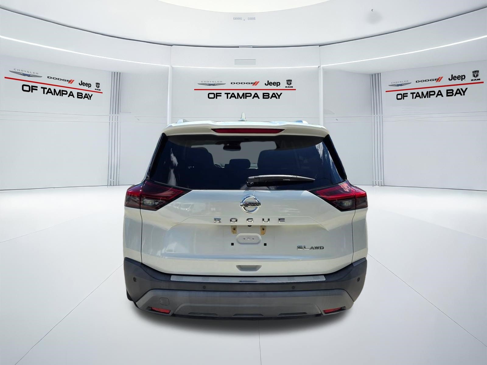Used 2021 Nissan Rogue SL AWD/4WD image 5