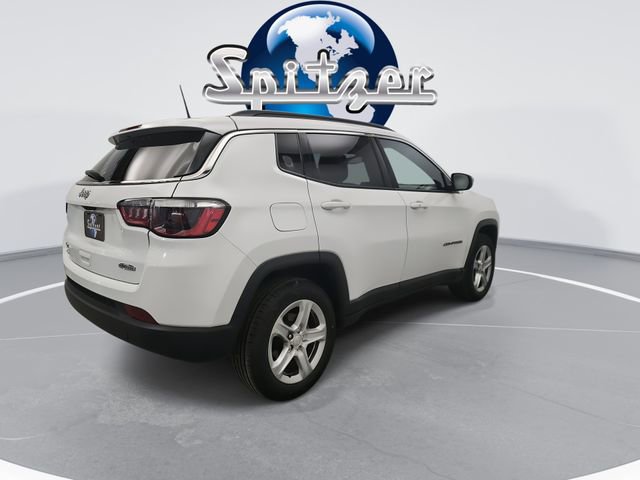 Used 2024 Jeep Compass Latitude image 8