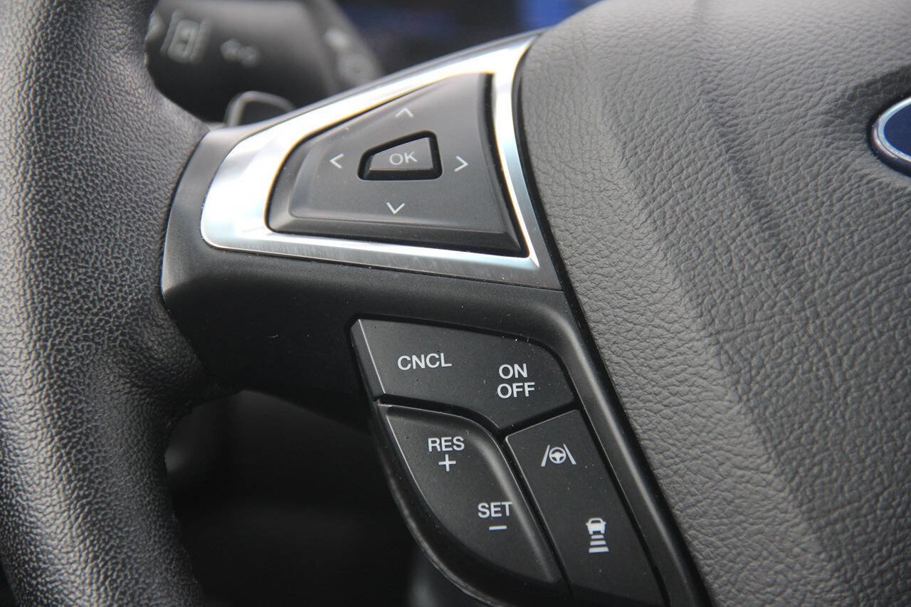 Used 2020 Ford Edge SEL w/ Convenience Package AWD/4WD image 19