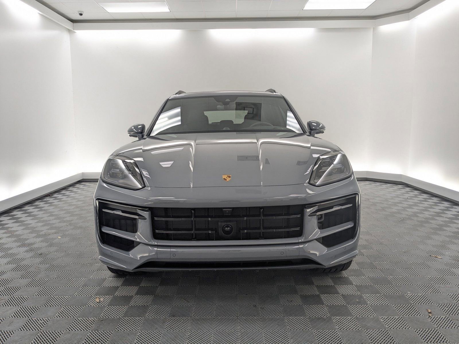 New 2026 Porsche Cayenne GTS image 6