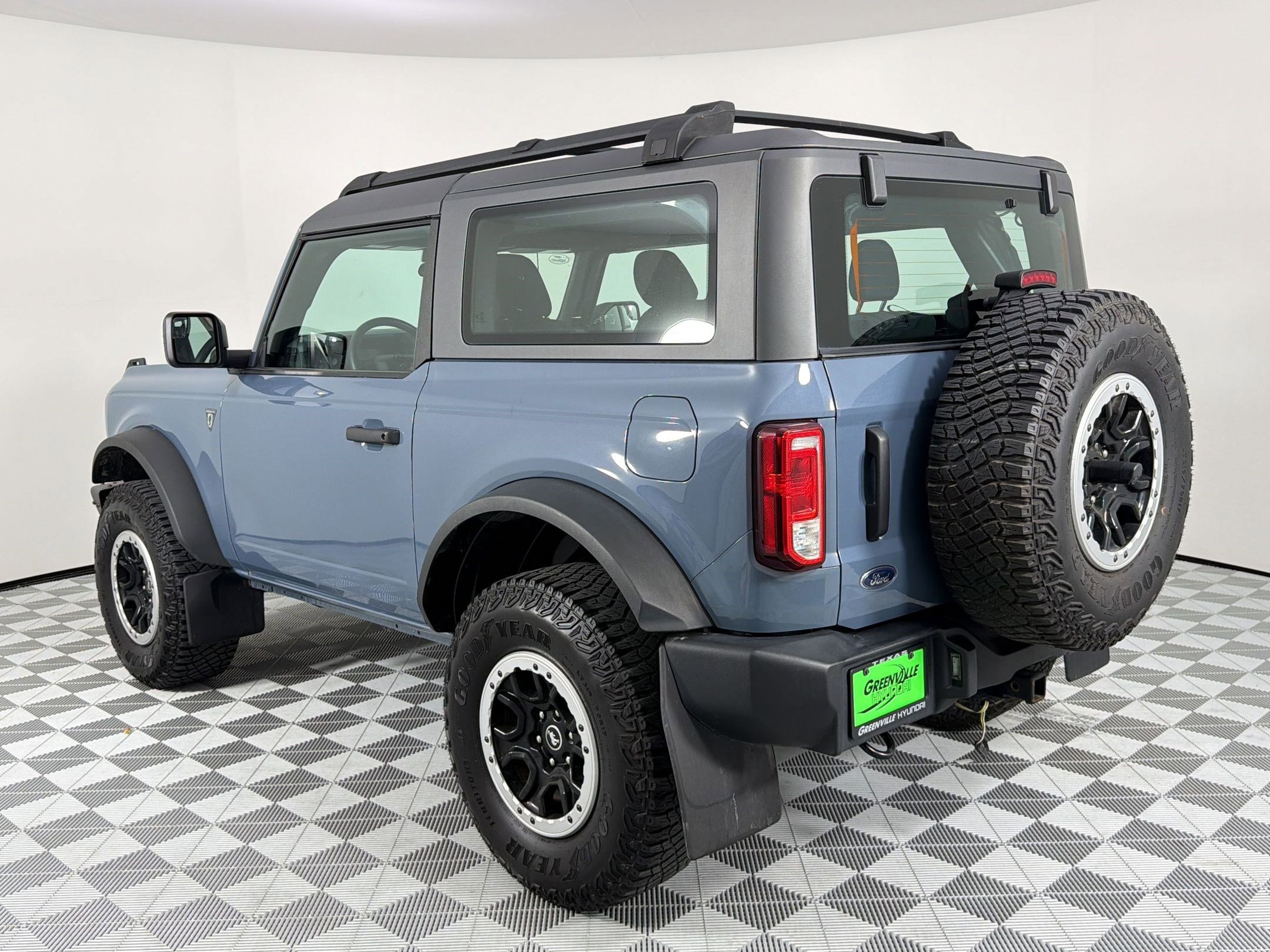 Used 2023 Ford Bronco 2-Door w/ Sasquatch Package AWD/4WD image 3