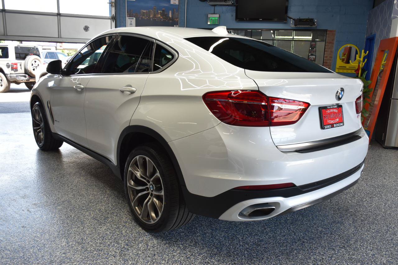 Used 2019 BMW X6 xDrive35i w/ Premium Package Essential AWD/4WD image 7